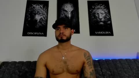 Snapshot of austintorres_ chatting on June 2026 01:28:01 AM AustinTorres online show from June 2026 01:28:01 AM