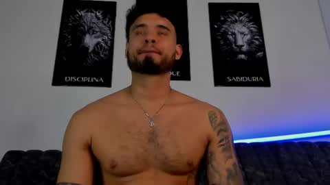 Snapshot of austintorres_ chatting on July 2026 04:19:01 AM AustinTorres online show from July 2026 04:19:01 AM