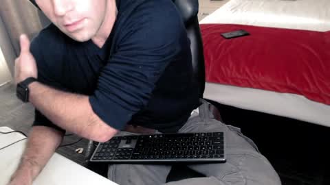 australopithas online show from May 2026 01:02:02 AM