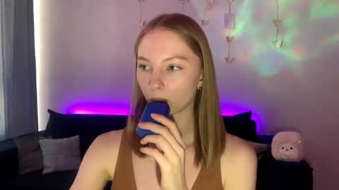 Annie online show from September 2025 12:59:02 PM