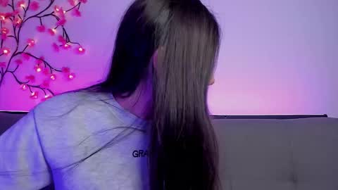              online show from November 2025 02:14:01 AM