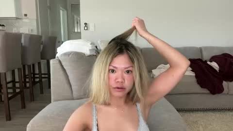 Snapshot of ava_petite_ chatting on April 2026 06:50:01 PM Little Ava online show from April 2026 06:50:01 PM