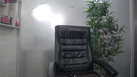 Snapshot of avablue_ chatting on February 2026 12:20:02 PM online show from February 2026 12:20:02 PM