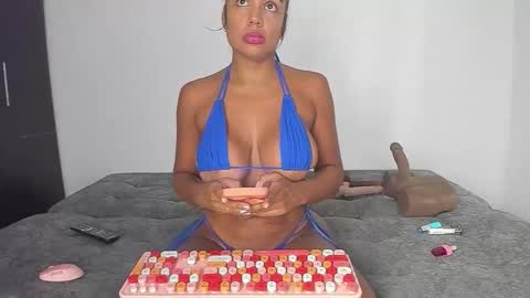 Snapshot of avaferrera chatting on December 2025 03:38:02 AM Ava Ferrera Elena online show from December 2025 03:38:02 AM