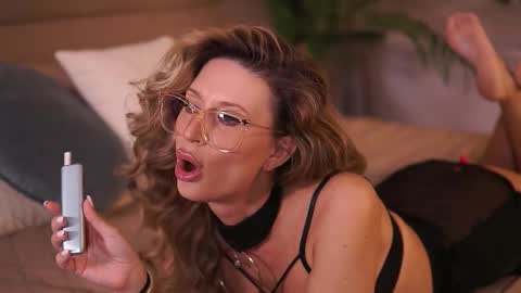 Ava online show from March 2026 04:52:01 AM