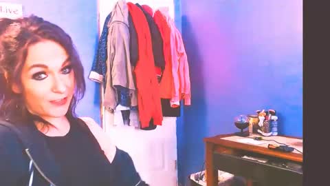 avamae online show from February 2025 01:20:01 PM