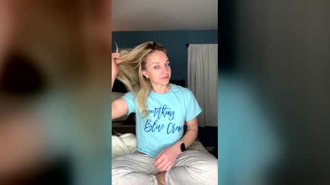 Snapshot of avarosefit chatting on February 2026 02:26:01 AM Ava Rose online show from February 2026 02:26:01 AM