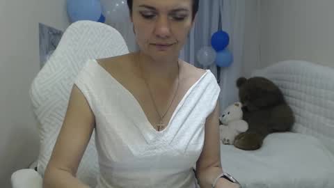avasaturnian online show from September 2025 12:31:02 PM