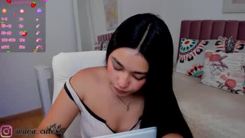 Ava  online show from November 2025 05:22:01 PM