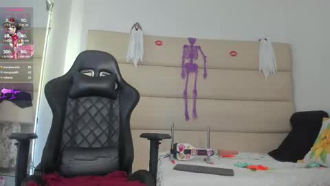 Snapshot of avatomas chatting on October 2025 02:37:02 AM Ava Tomas online show from October 2025 02:37:02 AM