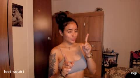 Snapshot of ave_fenix69 chatting on June 2026 02:50:01 AM Valery -- online show from June 2026 02:50:01 AM