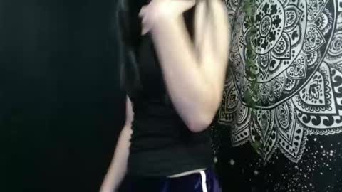 ave_tt online show from October 2025 06:52:02 PM