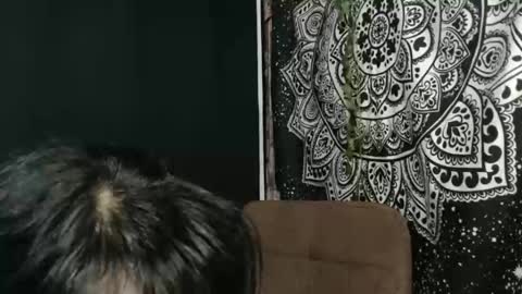 ave_tt online show from December 2025 05:53:02 PM