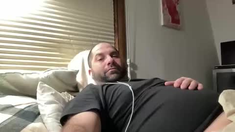 Snapshot of averagejoe345977 chatting on February 2026 01:48:02 AM averagejoe345977 online show from February 2026 01:48:02 AM