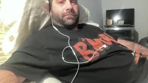 Snapshot of averagejoe345977 chatting on February 2026 02:18:02 AM averagejoe345977 online show from February 2026 02:18:02 AM