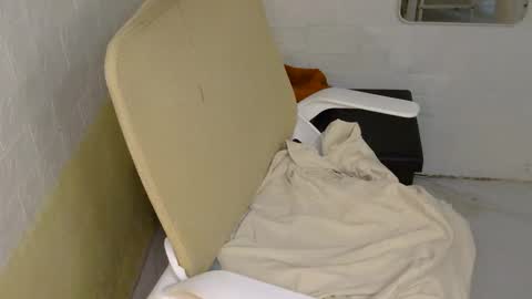 Rhian online show from September 2025 02:11:02 AM