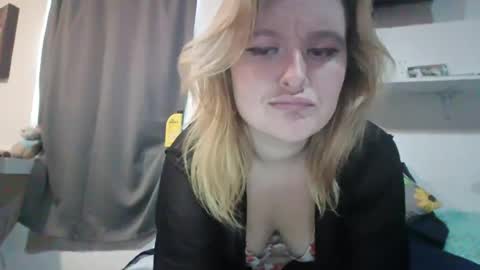 Avery Doll online show from July 2026 06:43:02 PM