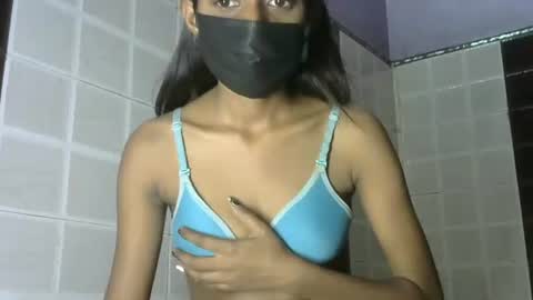 avery_lust01 online show from May 2026 06:21:03 AM