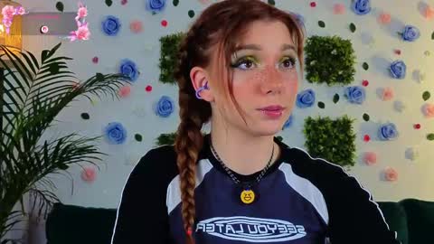 Snapshot of averywillow chatting on May 2026 01:14:02 AM AveryWillow online show from May 2026 01:14:02 AM