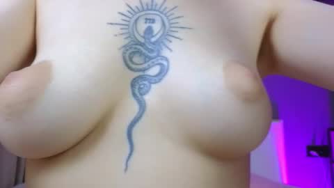 avgustina_love online show from November 2025 09:20:02 AM