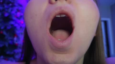 Snapshot of avgustina_love chatting on May 2026 09:37:01 AM avgustina_love online show from May 2026 09:37:01 AM