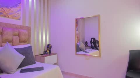 AVIS  online show from September 2025 07:04:01 PM