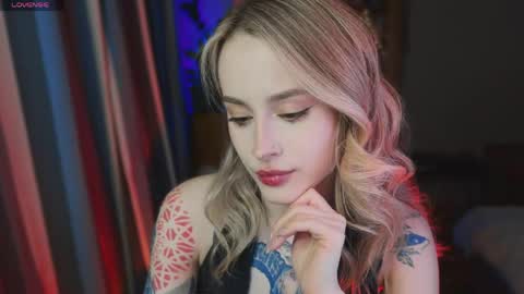 Snapshot of aviva_faith chatting on April 2026 08:03:02 PM Aviva online show from April 2026 08:03:02 PM