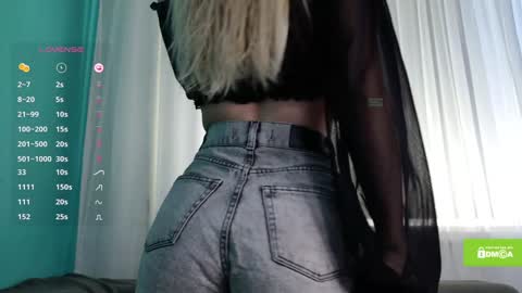 avr0ria online show from December 2024 02:34:02 AM