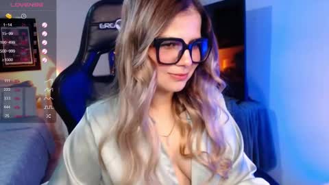 Snapshot of avrill_morgan chatting on September 2025 08:19:01 PM Avrill Morgan online show from September 2025 08:19:01 PM