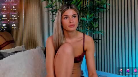 AVRILL CYRUX online show from March 2025 02:48:02 PM