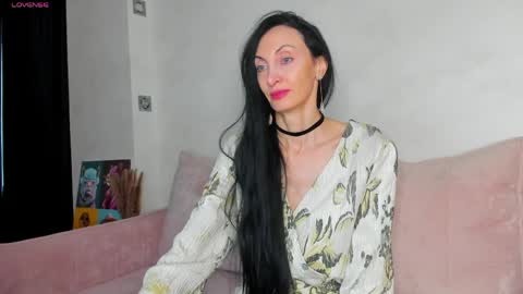 Snapshot of avrora_mars chatting on April 2026 01:22:01 AM Avrora online show from April 2026 01:22:01 AM