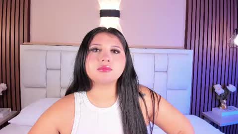Snapshot of avymilton chatting on June 2026 11:22:02 AM Avy online show from June 2026 11:22:02 AM