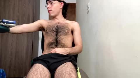 AndrewXxl independent online show from March 2026 07:20:02 PM