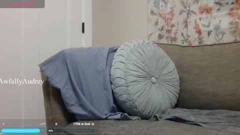 Snapshot of awfullyaudrey chatting on February 2025 05:58:01 AM AudreySins online show from February 2025 05:58:01 AM