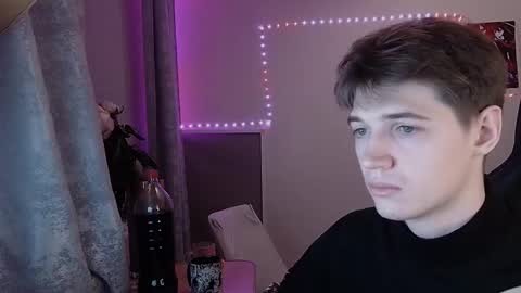 Snapshot of axel_0ne chatting on February 2026 12:48:02 PM axel_0ne online show from February 2026 12:48:02 PM