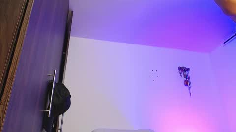 Independiente Model online show from January 2026 12:51:01 PM