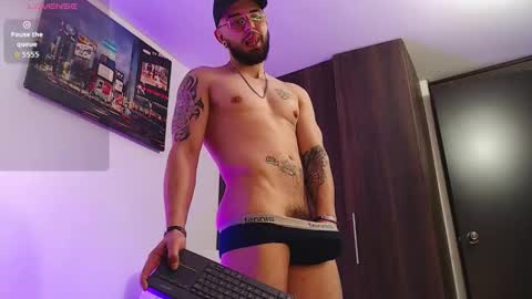 Independiente Model online show from March 2026 08:15:02 PM