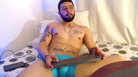 Snapshot of axel_7070 chatting on May 2026 02:38:02 PM Independiente Model online show from May 2026 02:38:02 PM