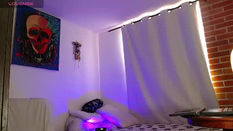 Snapshot of axel_7070 chatting on May 2026 02:02:01 PM Independiente Model online show from May 2026 02:02:01 PM
