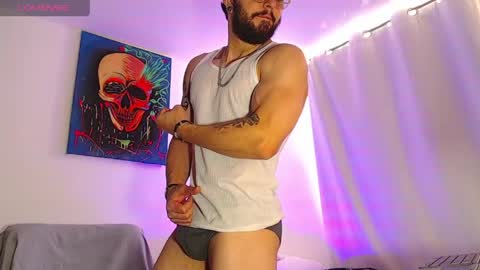 Snapshot of axel_7070 chatting on May 2026 01:07:02 PM Independiente Model online show from May 2026 01:07:02 PM