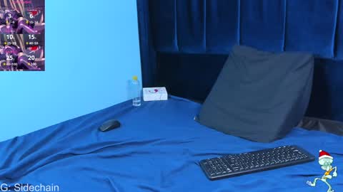 Axel cifer online show from December 2024 09:09:02 PM