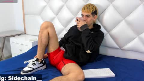 Axel cifer online show from January 2025 12:59:02 PM