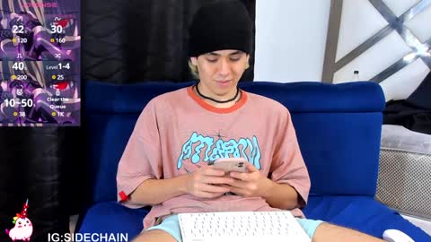 Axel cifer online show from February 2025 12:49:01 AM