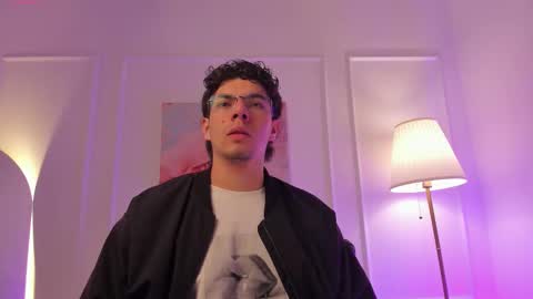 Snapshot of axel_creed chatting on February 2026 11:30:02 AM Yooung King online show from February 2026 11:30:02 AM