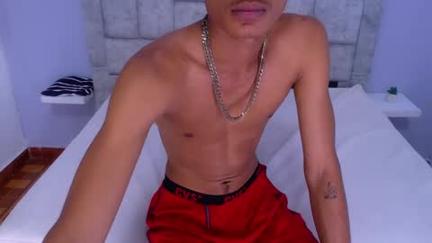 axel_diamond online show from February 2025 04:14:02 PM