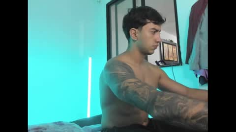 Snapshot of axel_hendrick chatting on May 2026 02:09:02 AM axel_hendrick online show from May 2026 02:09:02 AM