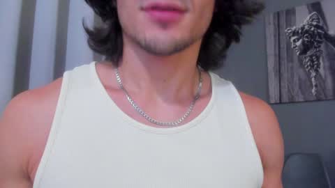 Axel online show from December 2024 04:00:02 AM