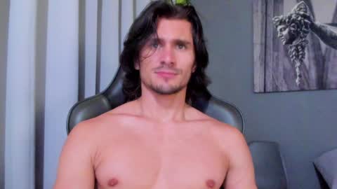 Axel online show from December 2024 11:38:02 PM