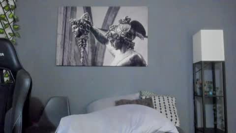 Axel online show from December 2024 02:40:01 AM