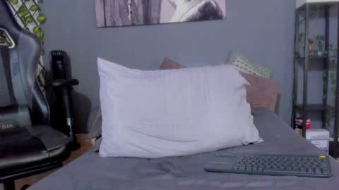 Axel online show from January 2025 03:29:02 AM